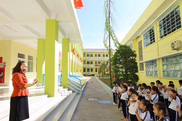 Trường Tiểu học Phùng Ngọc Liêm xây dựng môi trường học tập thân thiện, lấy học sinh làm trung tâm. Ảnh: QM.