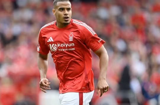Murillo lọt tầm ngắm của Man United.