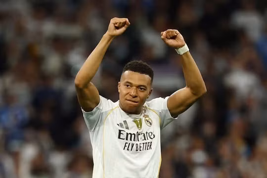 Liverpool chi 250 triệu euro chiêu mộ Mbappe?