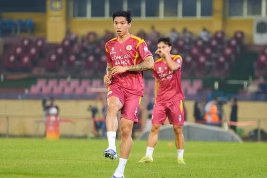 Đoàn Văn Hậu bị treo giò ở vòng 5 V-League 2026/27.