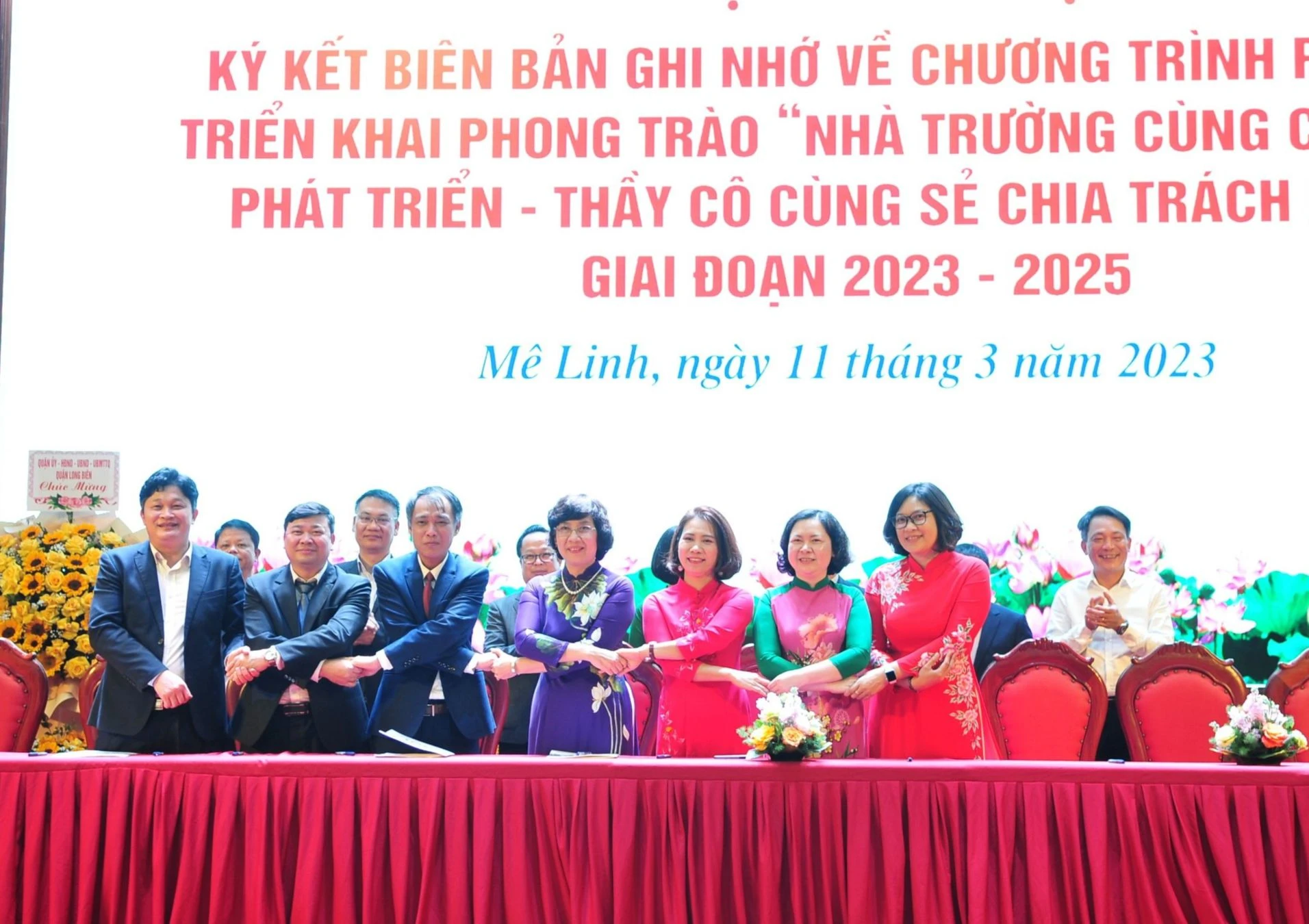 Lãnh đạo ngành Giáo dục huyện Mê Linh và quận Long Biên đã ký bản ghi nhớ về chương trình kết nghĩa cùng chung tay phát triển giai đoạn 2023-2025.