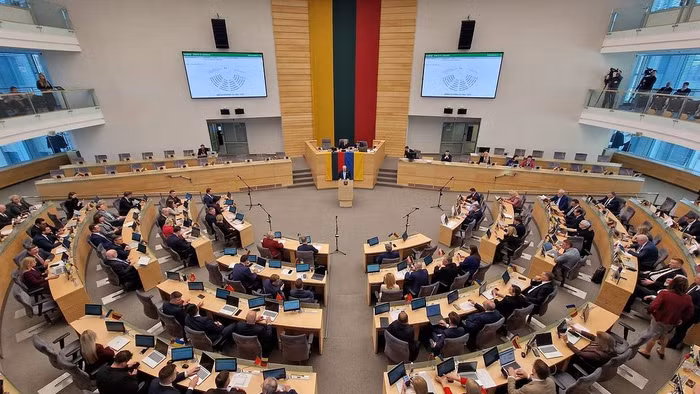 Quốc hội Lithuania bỏ phiếu dỡ bỏ lệnh cấm đặt vũ khí hạt nhân, Nga lên tiếng