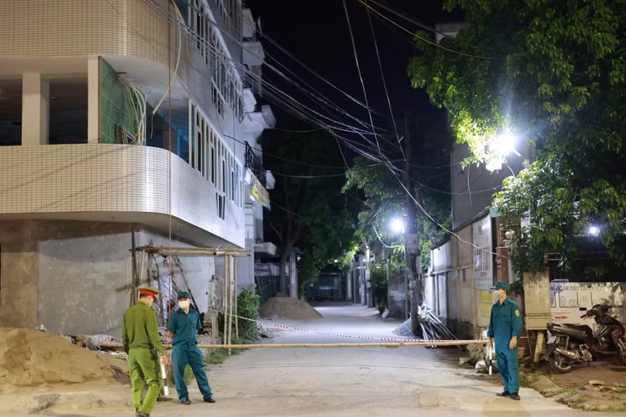 Phong tỏa khu vực cư trú của bệnh nhân 11440 tại phường Hưng Dũng, TP Vinh, Nghệ An