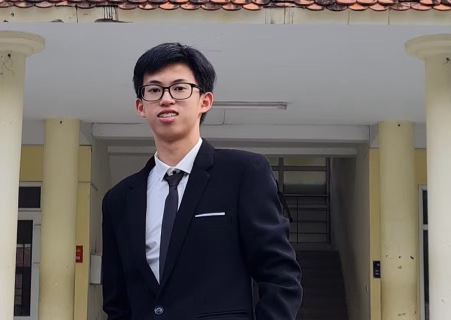 Em Nguyễn Đại Dương (lớp 12T2, Trường THPT chuyên Lam Sơn) vừa chính thức lọt vào đội tuyển quốc gia thi Olympic Toán Quốc tế 2022.
