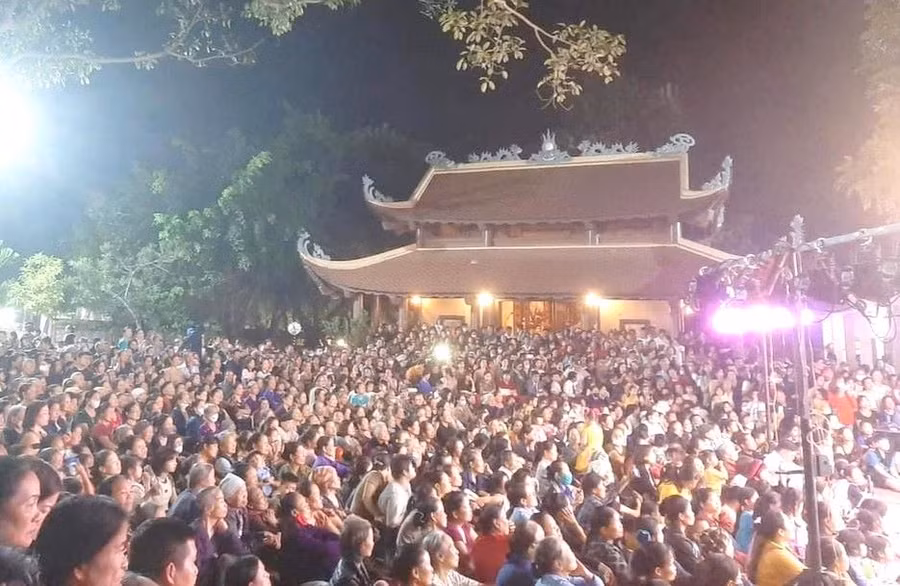 Lễ hội thu hút rất đông người dân tham dự.