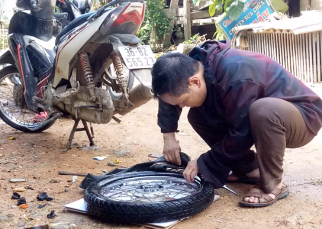 Tự vá săm