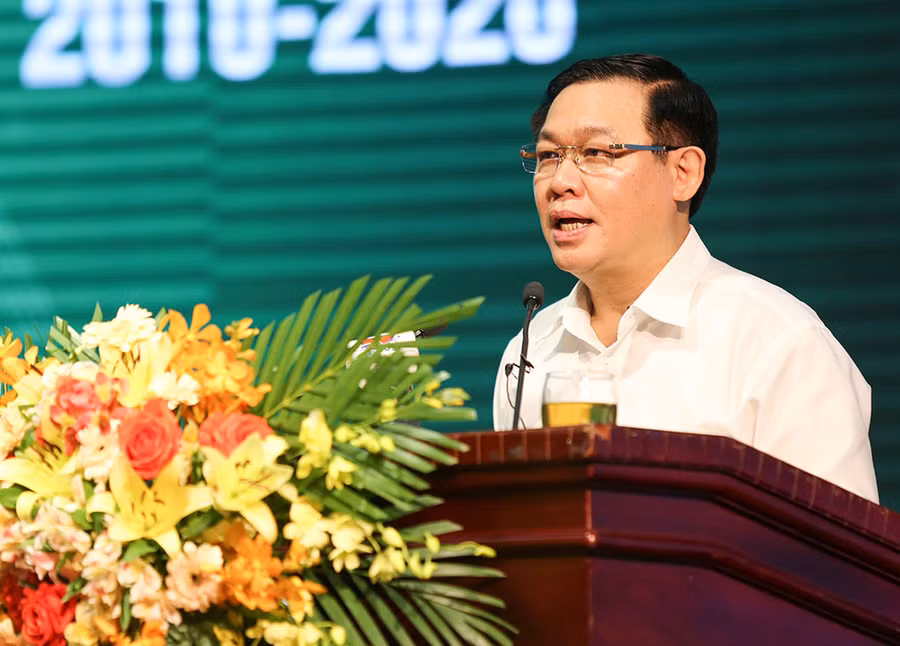 Phó Thủ tướng Chính phủ Vương Đình Huệ phát biểu chỉ đạo tại Hội nghị Phó Thủ tướng Chính phủ Vương Đình Huệ phát biểu chỉ đạo tại Hội nghị