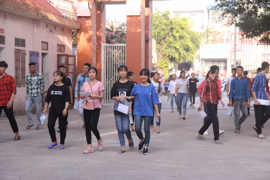 Sáng sớm, thời tiết Nghệ An đã nắng nóng