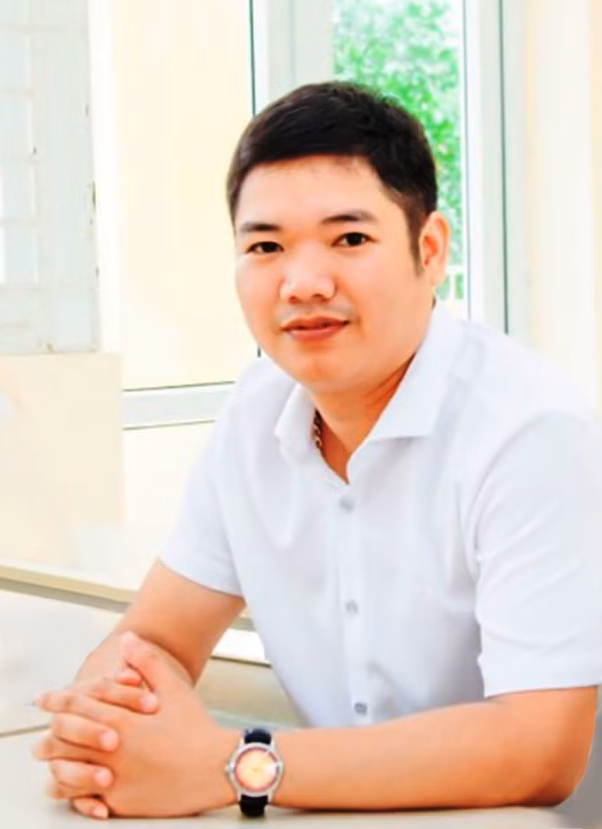 Thầy Đào Văn Phúc - Thư ký Hội đồng Trường THPT Quan Sơn (Thanh Hóa). Ảnh: NVCC.