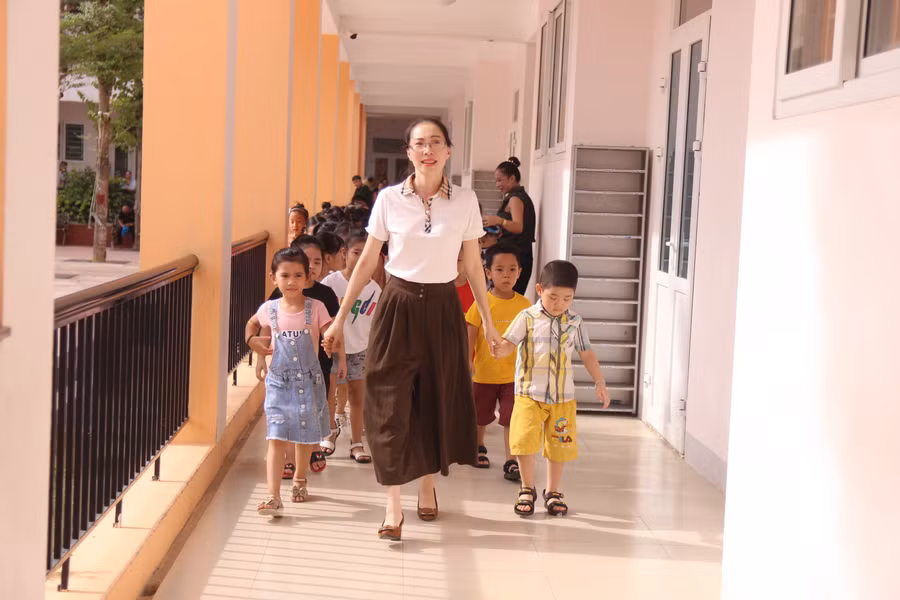 Nhiều trường học đã chú trọng giáo dục kỹ năng cho học sinh, không giới hạn không gian học tập trong 4 bức tường