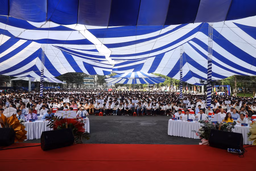Lễ khai giảng năm học 2023-2024 của Trường ĐH Bách khoa, ĐH Quốc gia TPHCM. Ảnh: NTCC