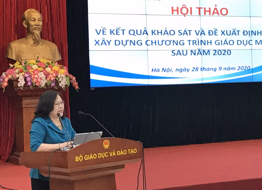 Thứ trưởng Ngô Thị Minh phát biểu chỉ đạo tại Hội thảo.