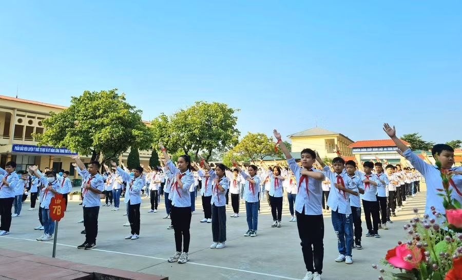 Hoạt động giáo dục của học sinh Trường THCS Phù Ninh, Phú Thọ.