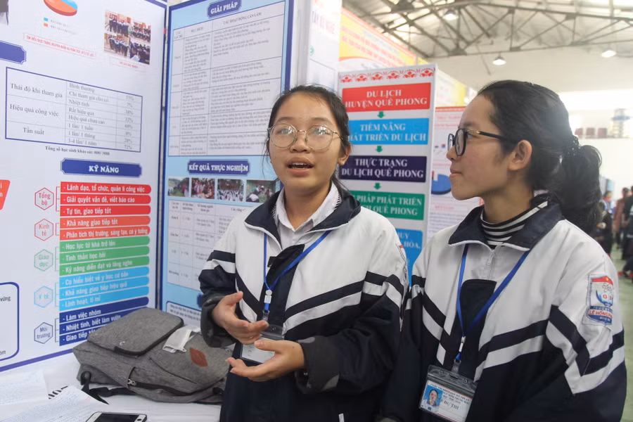 Có 204 dự án thi KHKT học sinh trung học tỉnh Nghệ An năm học 2018 - 2019
