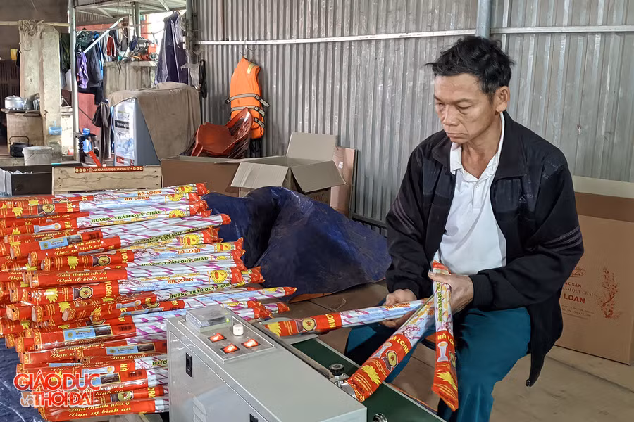 Hương trầm Quỳ Châu ngày càng đa dạng về mẫu mã, hình thức.