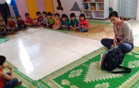 Cô giáo Lươg Thị Chon đã được tuyển dụng đặc cách vào ngành giáo dục.