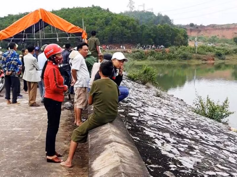Khu vực đập Bàu Ganh nơi phát hiện cháu T. đuối nước tử vong Khu vực đập Bàu Ganh nơi phát hiện cháu T. đuối nước tử vong