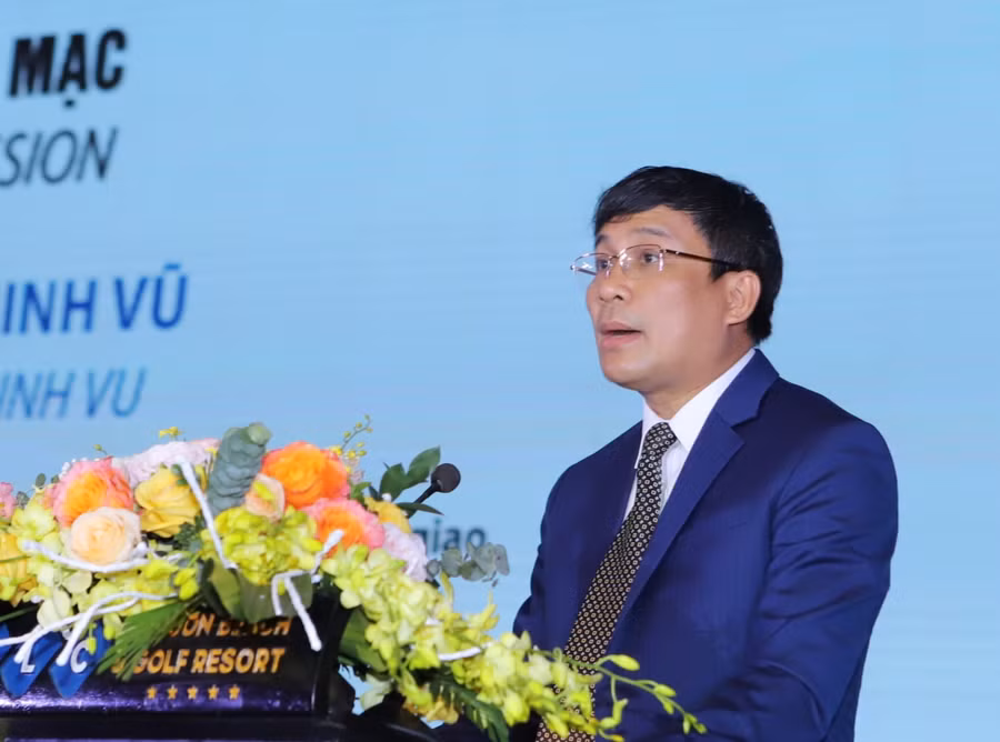 Ông Lưu Minh Vũ - Ủy viên dự khuyết Trung ương Đảng, Thứ Trưởng Thường trực Bộ Ngoại giao phát biểu tại hội nghị.