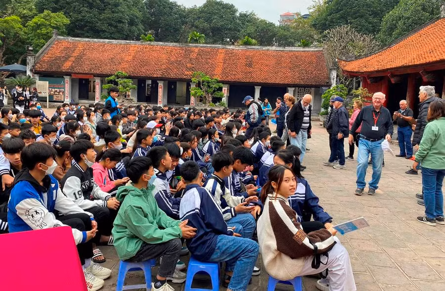 Thông qua các hoạt động trải nghiệm, học sinh hiểu hơn về năng lực của bản thân Thông qua các hoạt động trải nghiệm, học sinh hiểu hơn về năng lực của bản thân