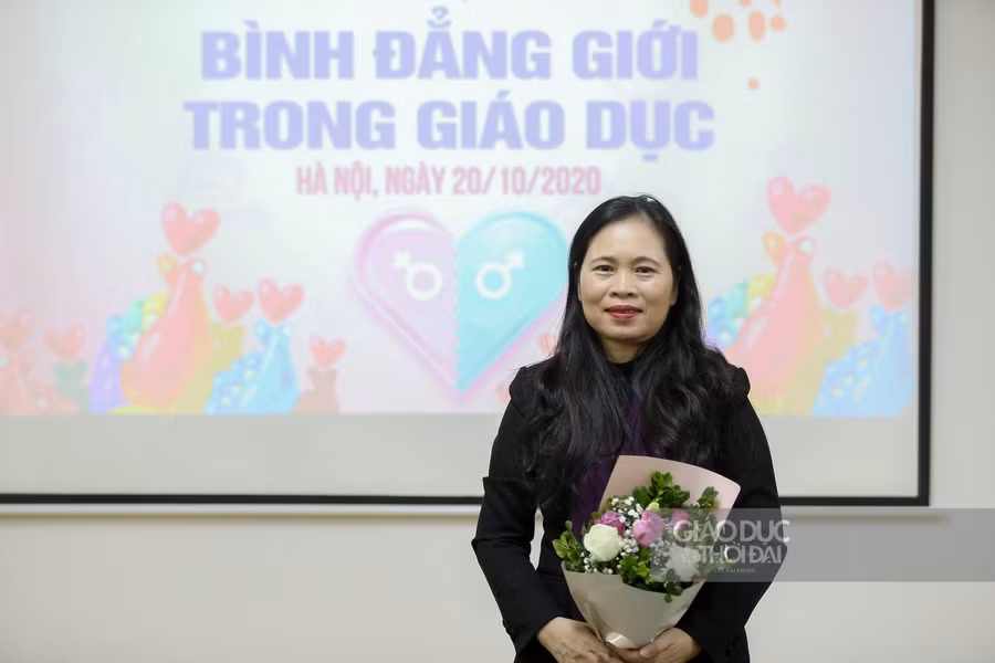 Bà Nguyễn Thị Bích Hợp - Phó Chủ tịch Công đoàn Giáo dục Việt Nam, Phó ban Vì sự tiến bộ phụ nữ Bộ GD&amp;ĐT