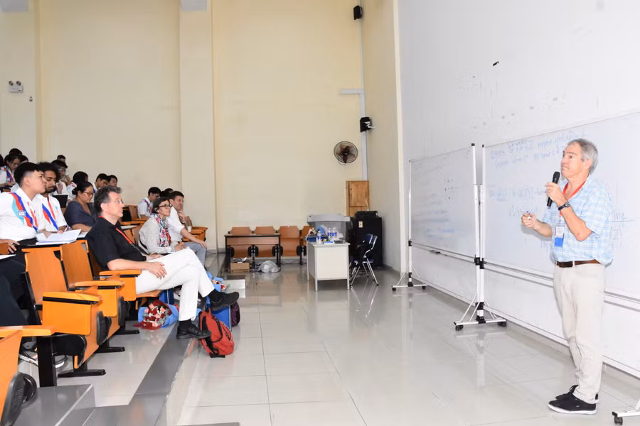 Một bài giảng tại Trường hè CIMPA 2024. (Ảnh: NTCC) Một bài giảng tại Trường hè CIMPA 2024. (Ảnh: NTCC)