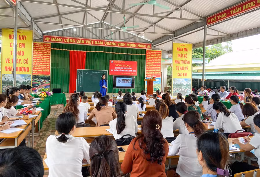 Nhiều hội thảo sinh hoạt chuyên môn cấp huyện, cấp tỉnh được tổ chức để giáo viên chủ động, khắc phục khó khăn dạy học chương trình GDPT 2018