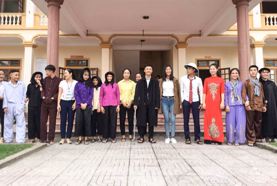 Dàn diễn viên của lớp 12C1 Trường THPT Nguyễn Trường Tộ