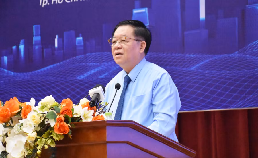 Trưởng Ban Tuyên giáo Trung ương Nguyễn Trọng Nghĩa phát biểu tại hội nghị. (Ảnh: N.T)