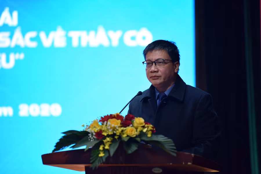 Ông Nguyễn Ngọc Ân, Phó Chủ tịch Công đoàn Giáo dục Việt Nam, Phó Trưởng ban Giám khảo chung khảo cuộc thi