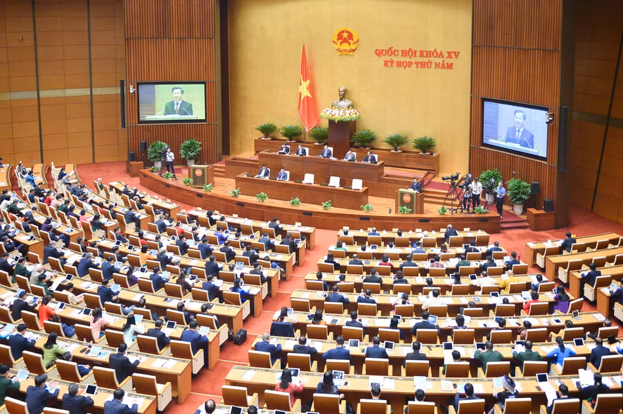 Kỳ họp thứ 5, Quốc hội khóa XV đã khai mạc trọng thể. Kỳ họp thứ 5, Quốc hội khóa XV đã khai mạc trọng thể.