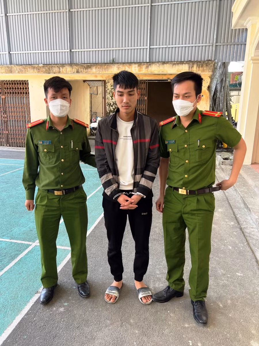Đặng Ngọc Sơn bị công an bắt giữ. Ảnh: Công an Thanh Hóa cung cấp.