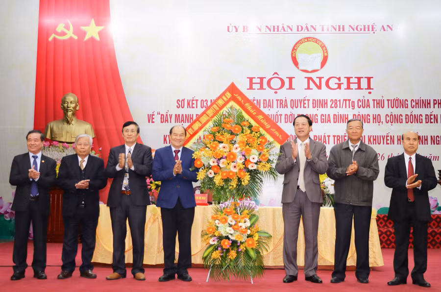 Hội khuyến học tỉnh Nghệ An kỷ niệm 20 năm thành lập