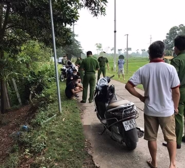 Công an truy bắt 4 đối tượng người Trung Quốc có dấu hiệu cư trú bất hợp pháp ở phường Nam Viêm, TP. Phúc Yên.