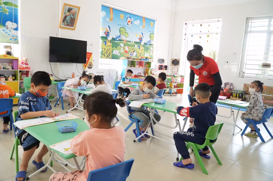 Phát triển cơ sở mầm non ngoài công lập góp phần giảm tải cho trường công lập.