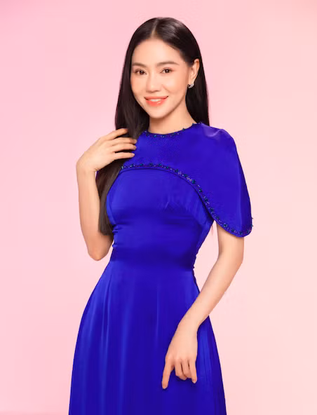 ”Bà trùm Hoa hậu” Phạm Kim Dung.