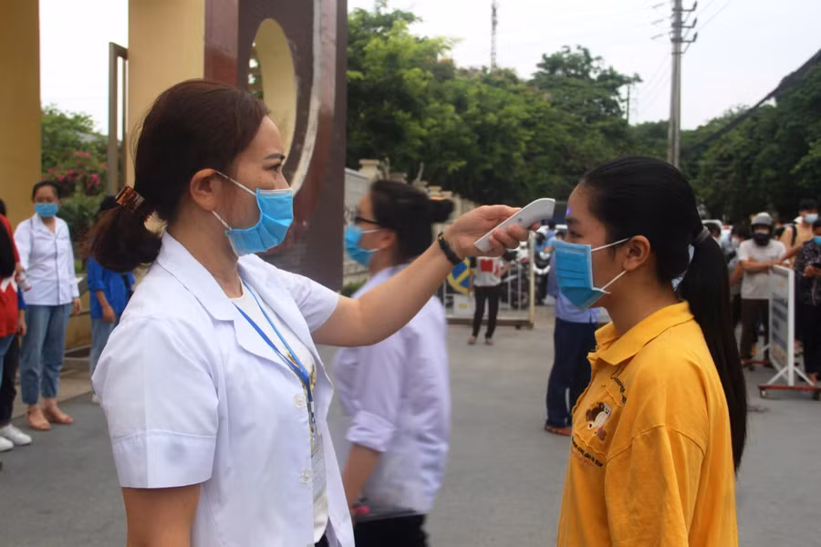 Công tác phòng, chống dịch bệnh tại các điểm thi được thực hiện nghiêm túc.