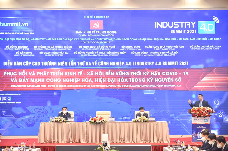Diễn đàn cấp cao về cách mạng công nghiệp lần thứ 4 là một trong những diễn đàn thường niên có quy mô lớn nhất về công nghiệp 4.0 tại Việt Nam - Ảnh: VGP/Nhật Bắc