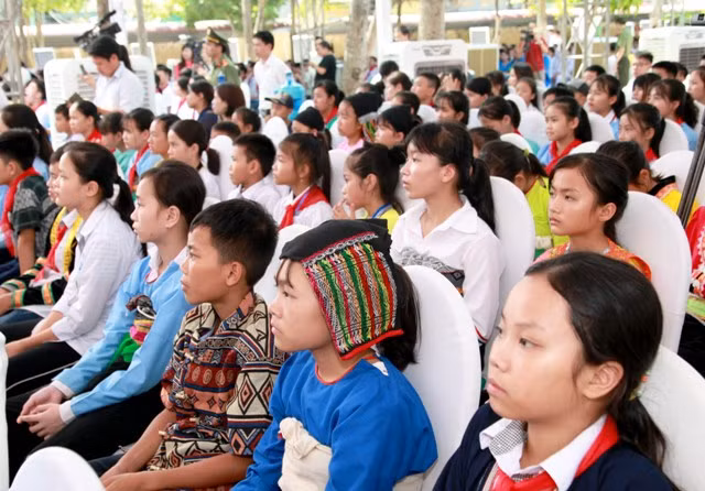 Hàng trăm học sinh dự lễ Lễ phát động Tháng hành động vì trẻ em Quốc gia năm 2019.