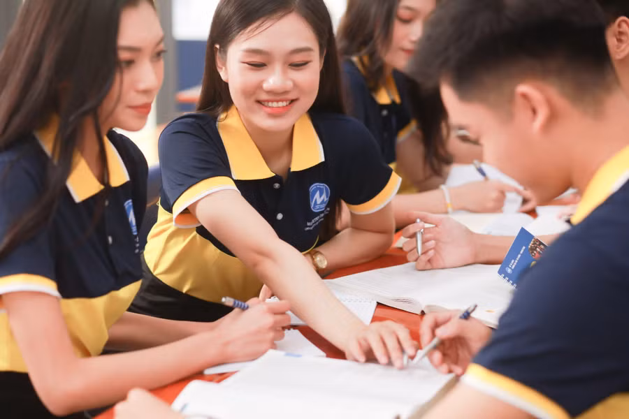 Sinh viên Trường Đại học Tài chính - Marketing tham gia các khóa học tại các trường đại học nước ngoài đã liên kết với trường. Ảnh: UFM