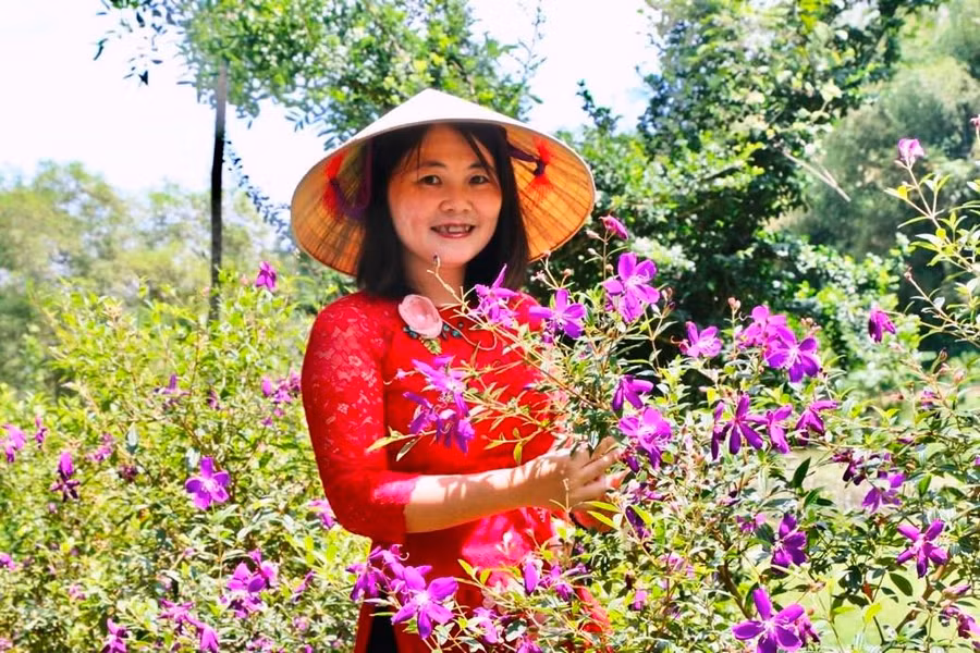 Nữ nhà báo Lê Tường Vân.