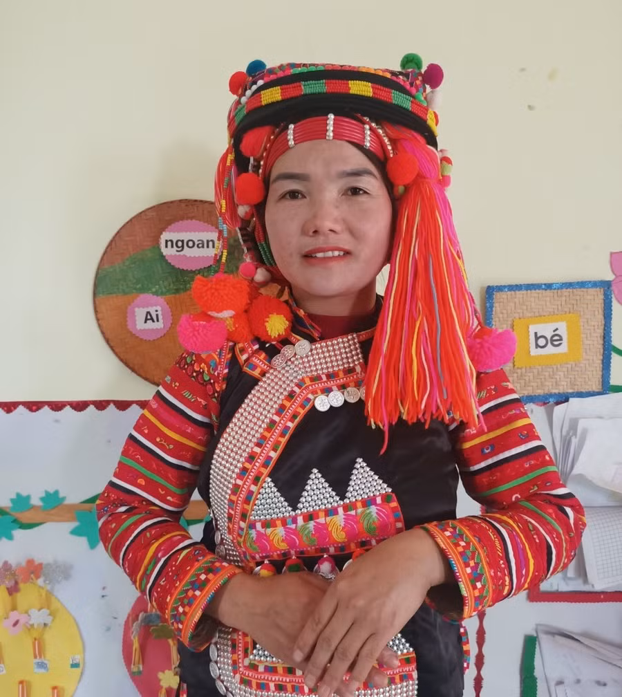 Cô Chu Thanh Nu - Giáo viên Trường MN xã Thu Lũm, huyện Mường Tè, tỉnh Lai Châu. Cô Chu Thanh Nu - Giáo viên Trường MN xã Thu Lũm, huyện Mường Tè, tỉnh Lai Châu.