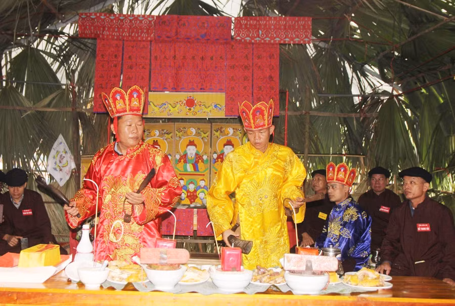 Lễ Đại Phan của dân tộc Sán Dìu xã Ninh Lai, huyện Sơn Dương. Ảnh: Thanh Nguyên.