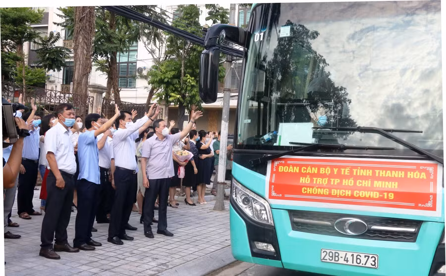 Thanh Hóa tiếp tục cử y, bác sĩ vào hỗ trợ TP Hồ Chí Minh chống dịch Covid-19.
