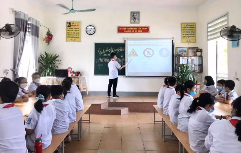 Một giờ học tại Trường THCS Lý Tự Trọng