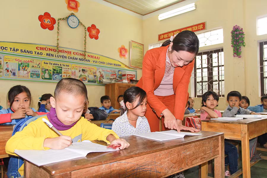 Chất lượng giáo dục toàn diện của tỉnh Nghệ An ngày càng được nâng cao sau 5 năm thực hiện đổi mới Chất lượng giáo dục toàn diện của tỉnh Nghệ An ngày càng được nâng cao sau 5 năm thực hiện đổi mới