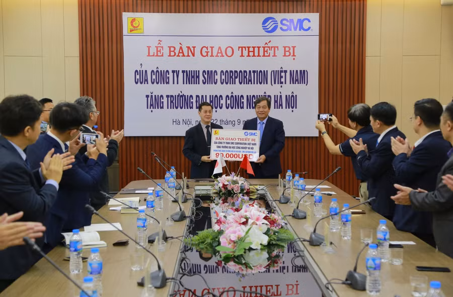 Giao lưu trực tuyến "Chọn ngành, chọn trường: Đừng để "trượt oan’" ảnh 59