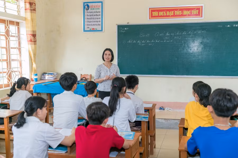 Cô đã chọn gắn bó với giáo dục vùng miền núi khó khăn gần 20 năm kể từ khi ra trường.