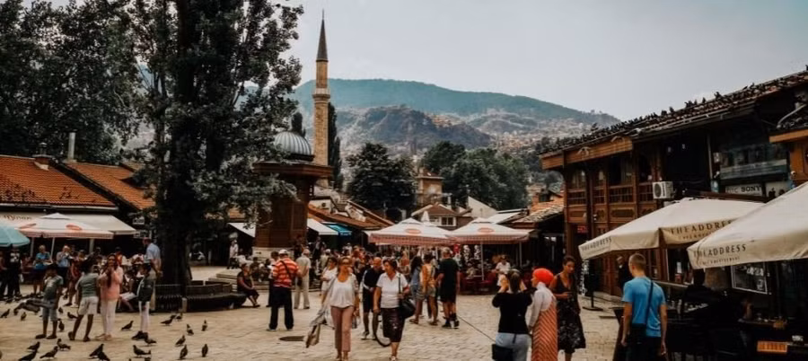 Bằng cấp của Đại học Quốc tế Sarajevo được công nhận ở Áo! Điều này có nghĩa là nếu bạn học ở Bosnia có thể mở ra cơ hội nghề nghiệp ở những nơi khác ở châu Âu.