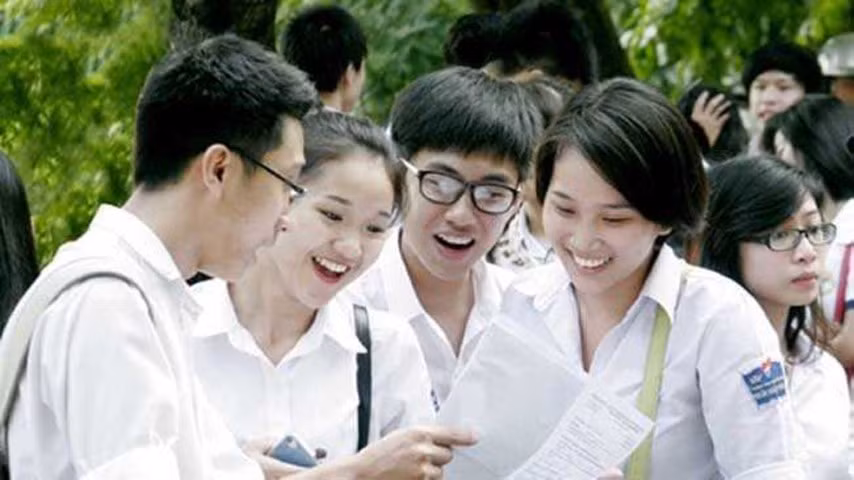 Tự chủ tuyển sinh: Cần làm gì khi “cờ đến tay”?