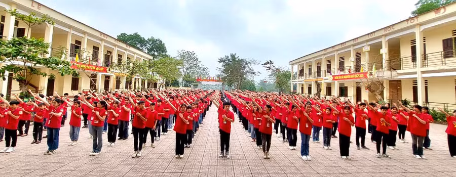 Cảnh quan môi trường sư phạm Trường THCS Hà Thạch: Sáng - Xanh - Sạch - Đẹp. Cảnh quan môi trường sư phạm Trường THCS Hà Thạch: Sáng - Xanh - Sạch - Đẹp.